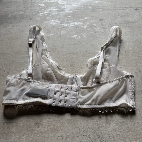 Victoria’s Secret Dream Angels Unlined Plunge 32C White Lace Bra Underwire - Picture 2 of 4